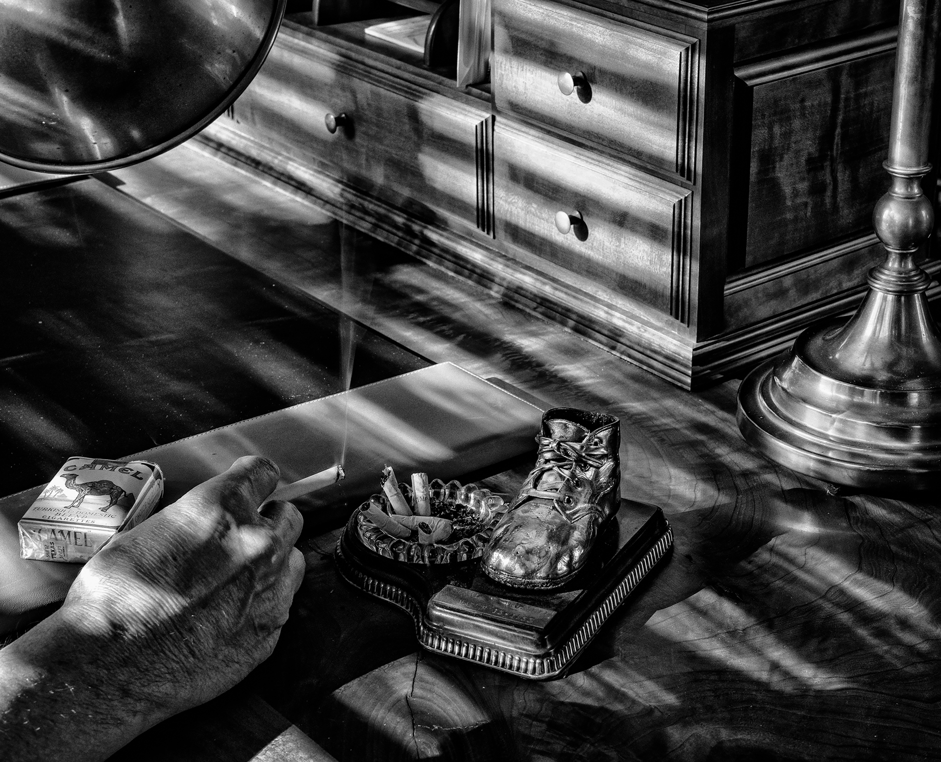 Cigs-and-Shoe