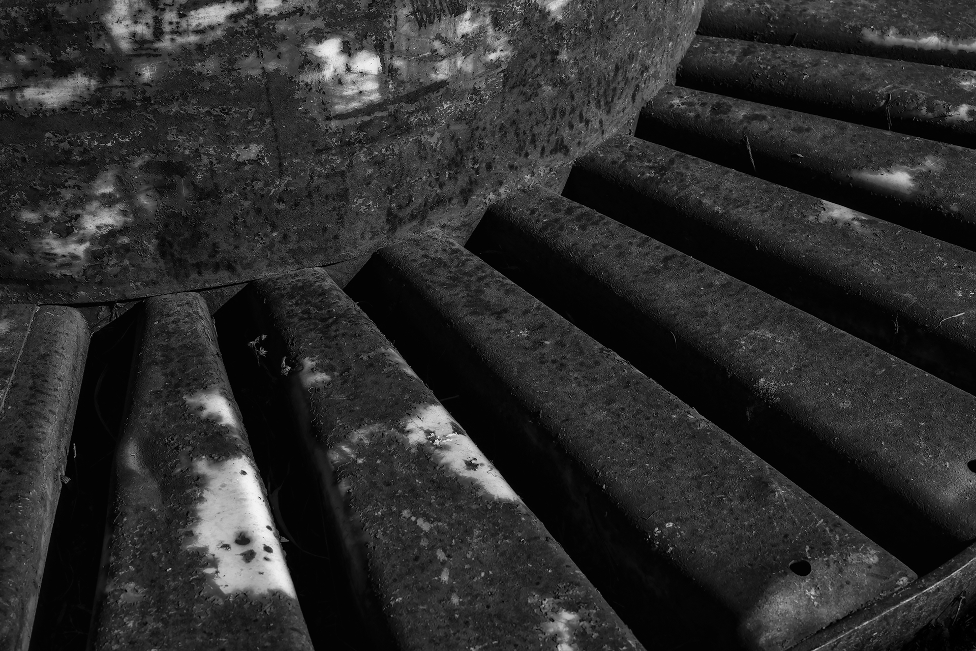 Dark-Stairway-lift-mids