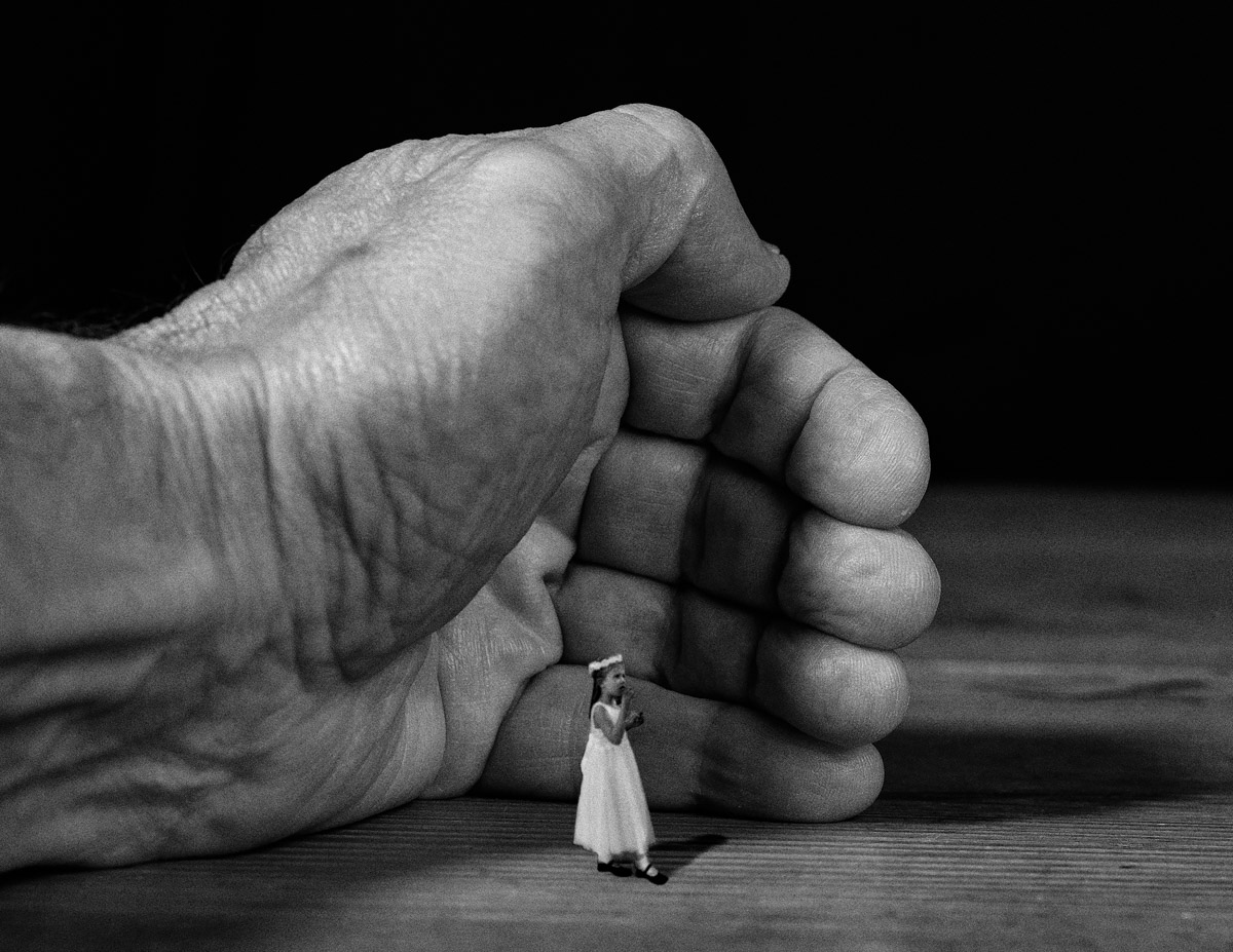 Sheltering-Hand-2
